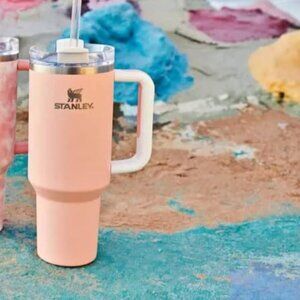 STANLEY Quencher H2.0 FlowState Tumbler 40oz